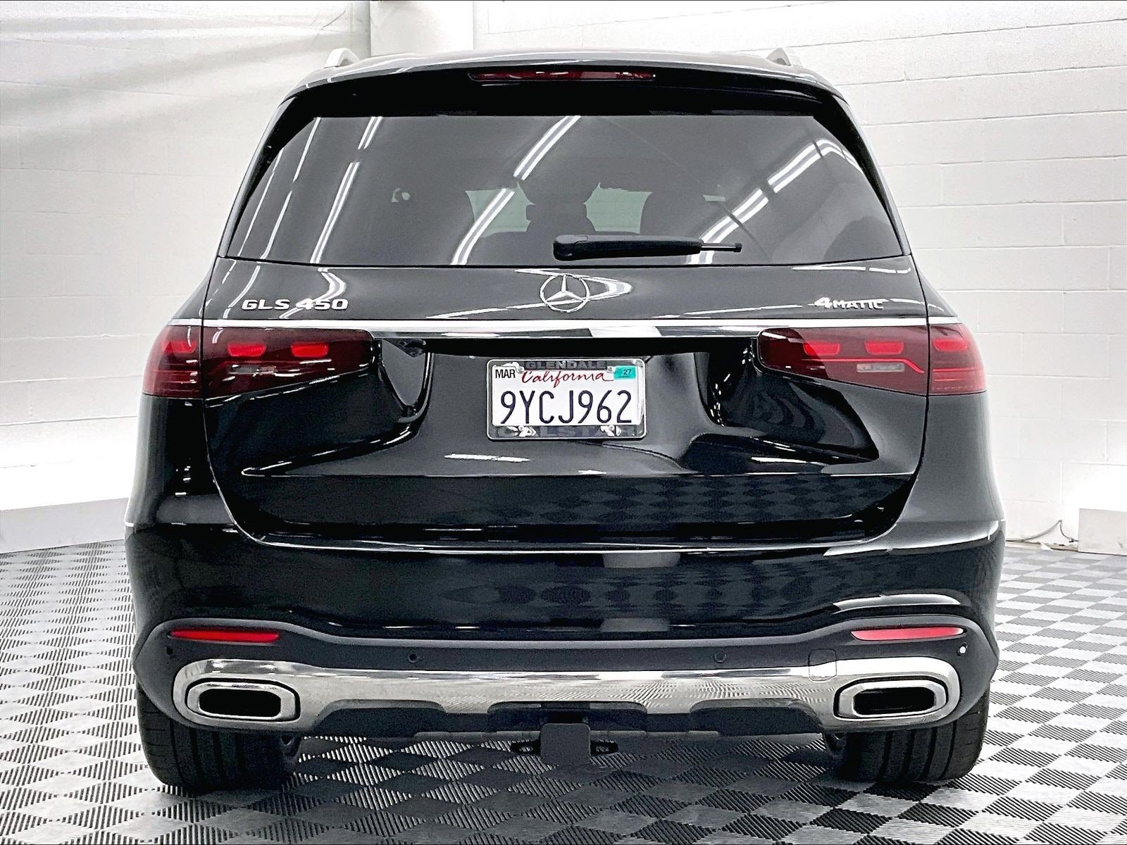 Used 2026 Mercedes-Benz GLS 450 4MATIC image 3