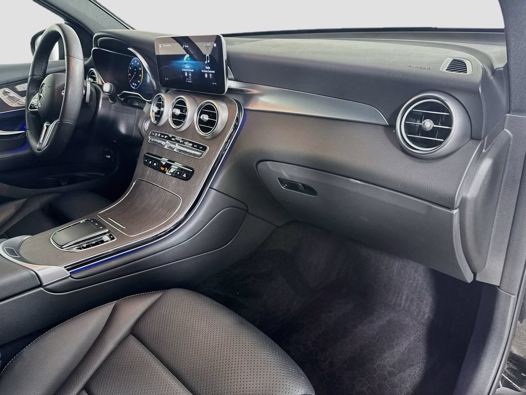 Used 2022 Mercedes-Benz GLC 300 4MATIC image 31