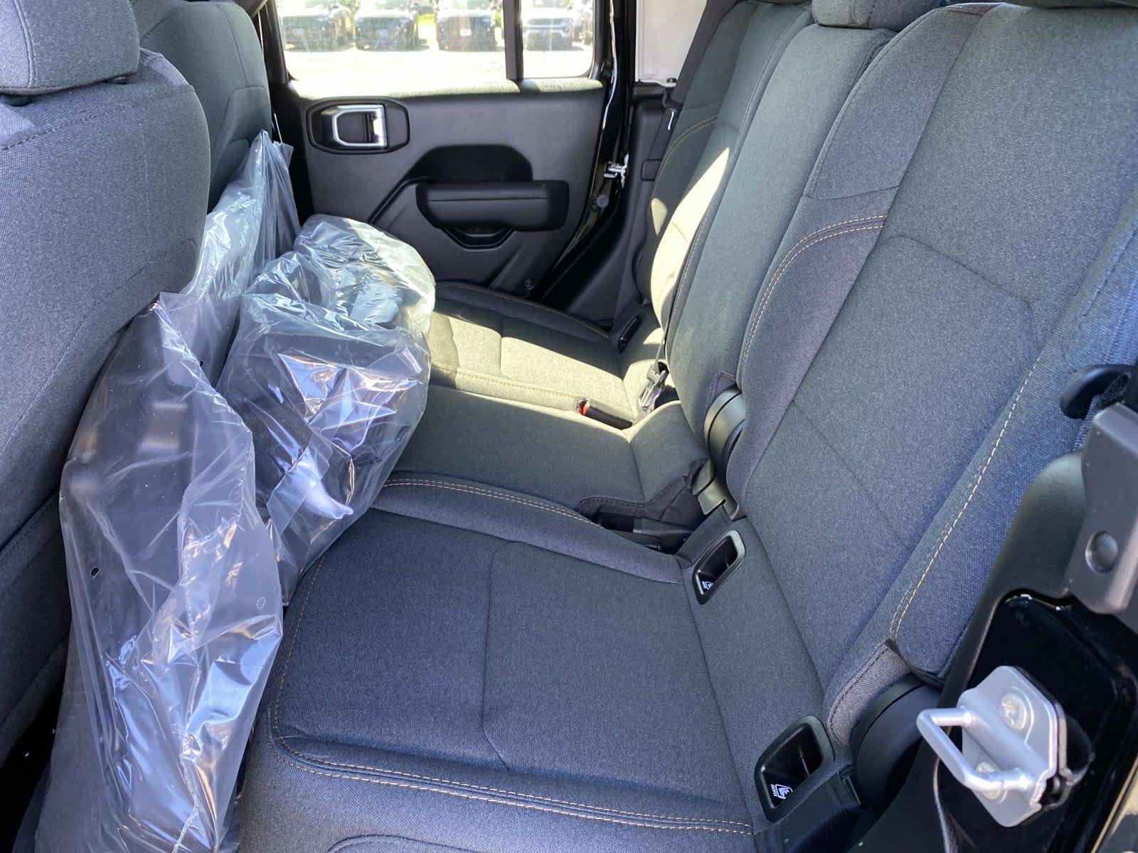 New 2026 Jeep Gladiator Sport AWD/4WD image 7