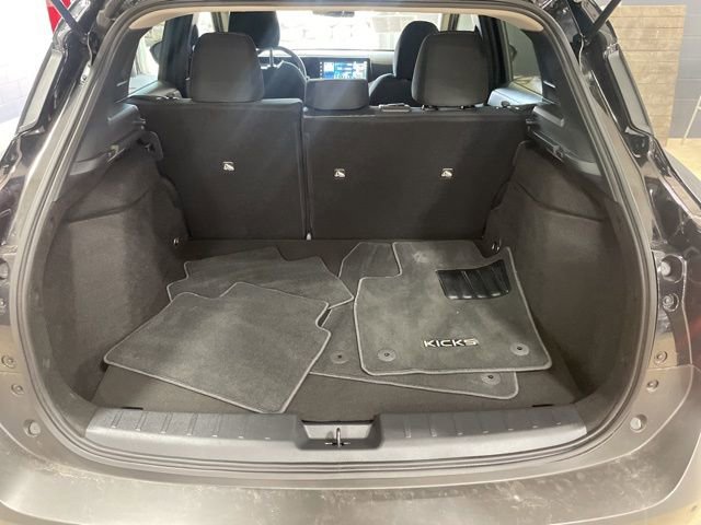 Certified 2025 Nissan Kicks SV w/ SV Premium Package image 29
