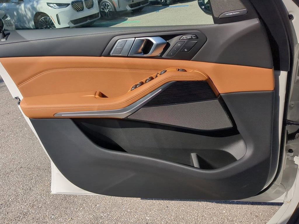 New 2026 BMW X7 M60i image 31