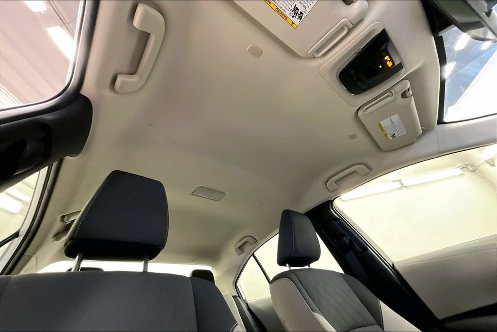 Used 2025 Toyota Corolla LE FWD image 28