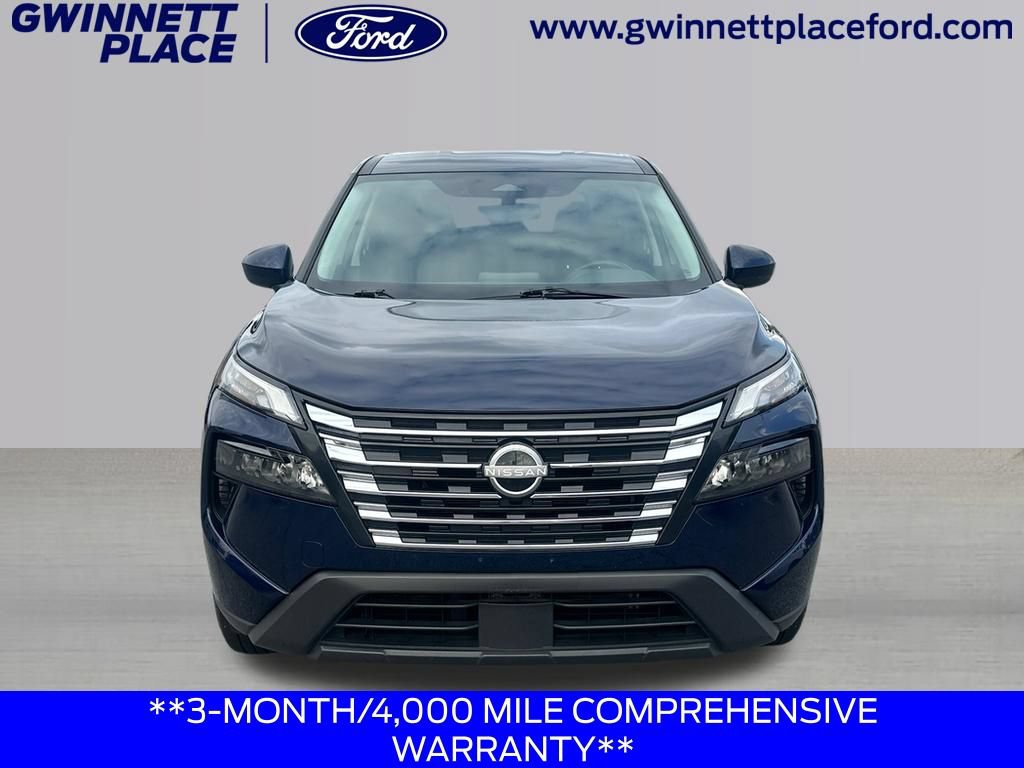 Used 2025 Nissan Rogue SV AWD/4WD image 2