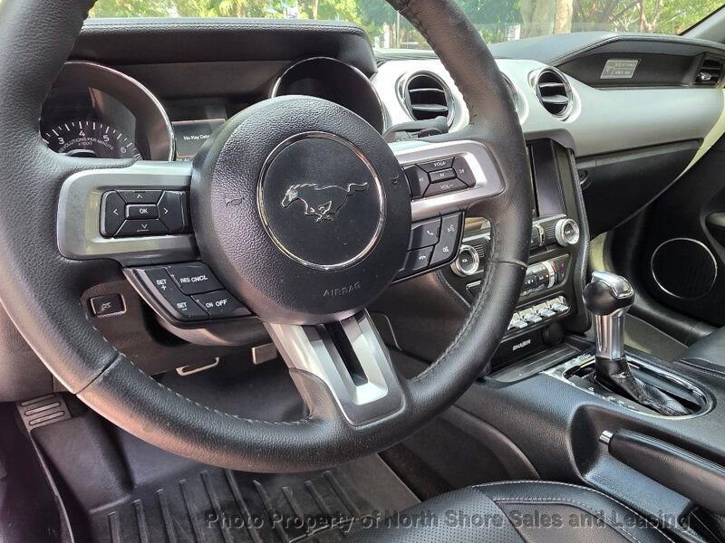 Used 2015 Ford Mustang Premium image 31