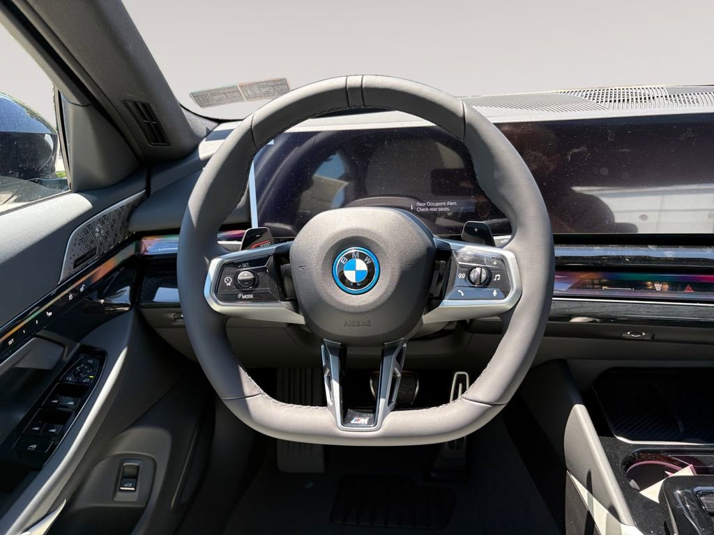 New 2027 BMW 550e xDrive AWD/4WD image 12