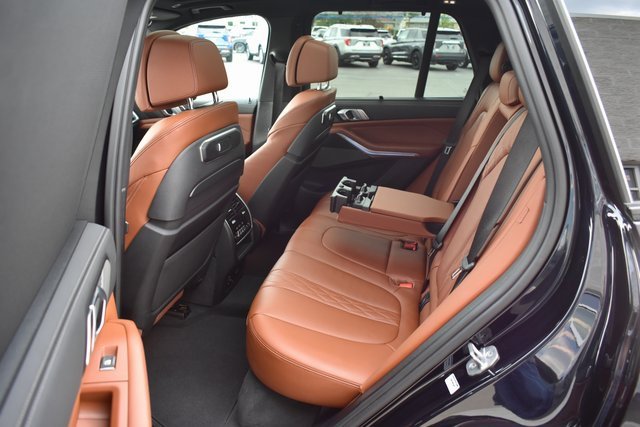 Used 2024 BMW X5 M60i image 34