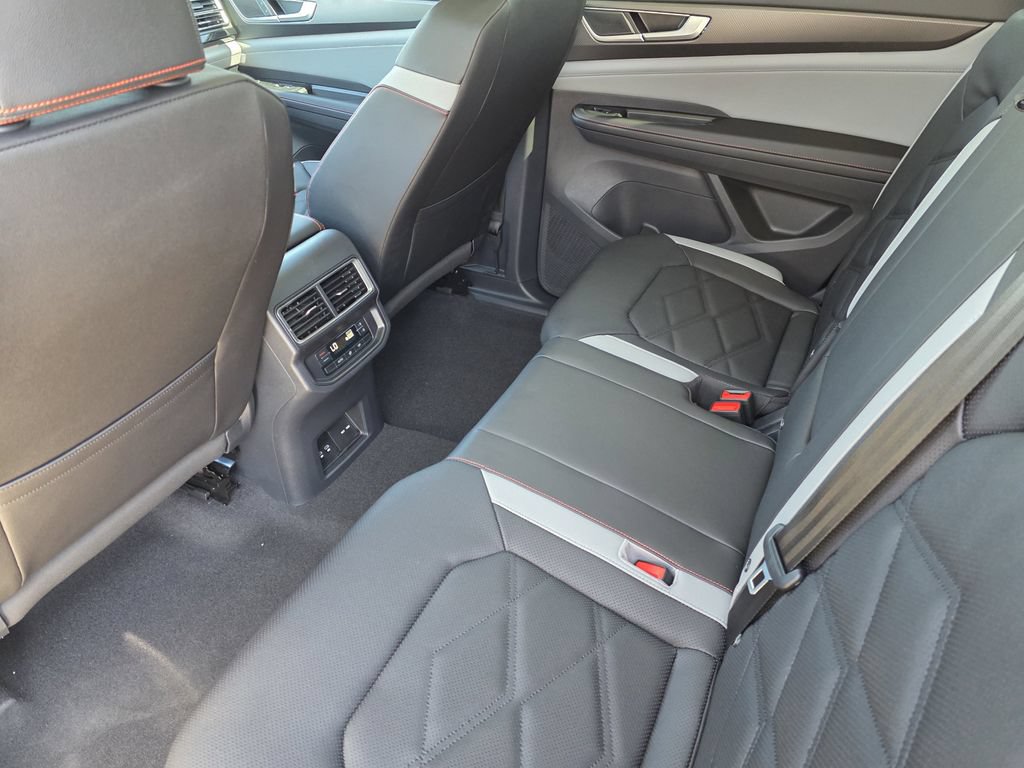 New 2026 Volkswagen Atlas Peak Edition AWD/4WD image 24