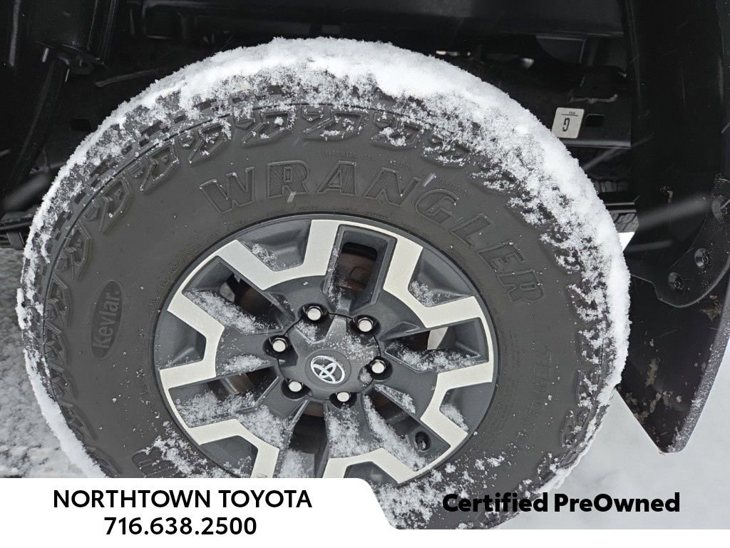 Used 2022 Toyota Tacoma TRD Off-Road image 12