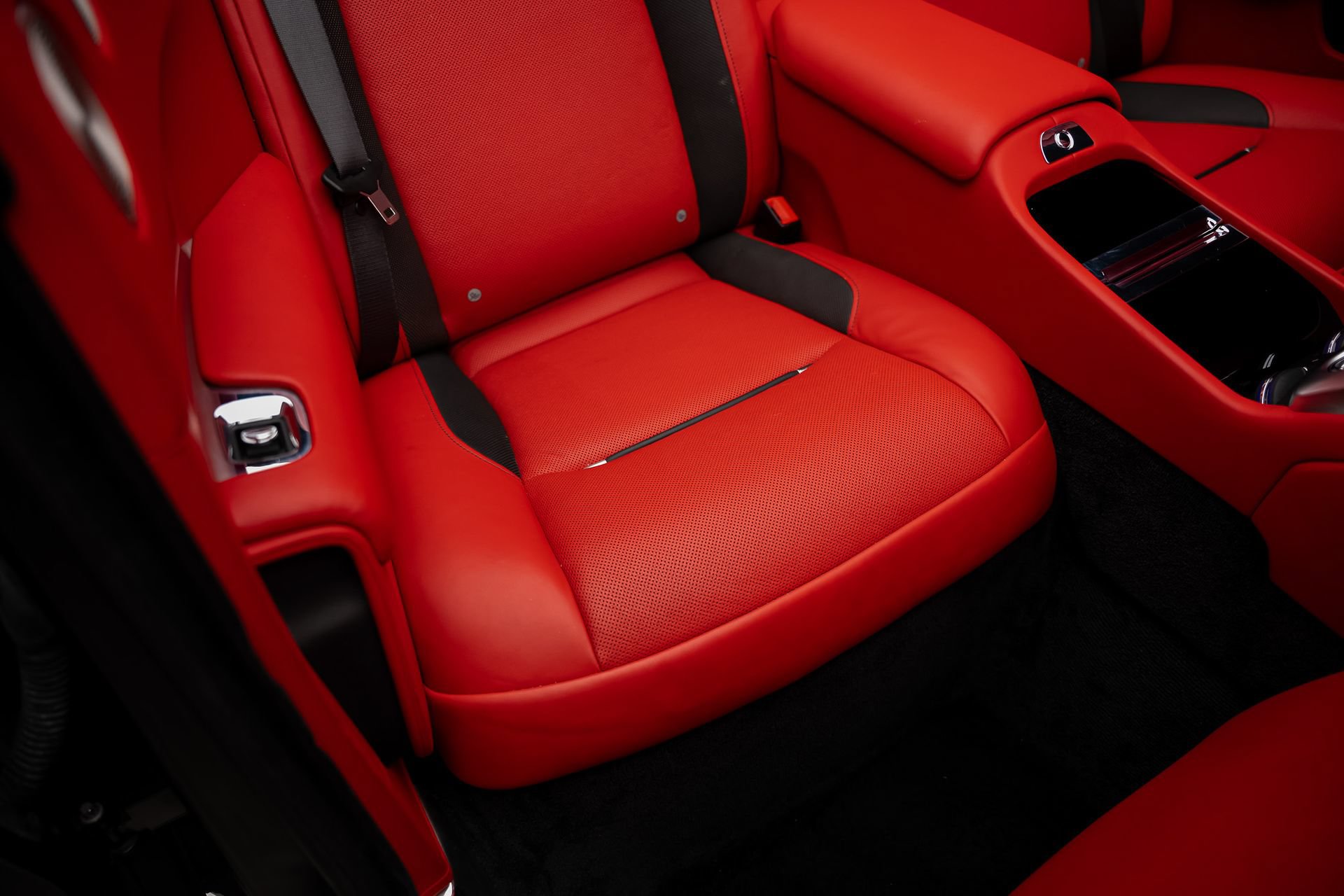 Used 2017 Rolls-Royce Dawn RWD image 71