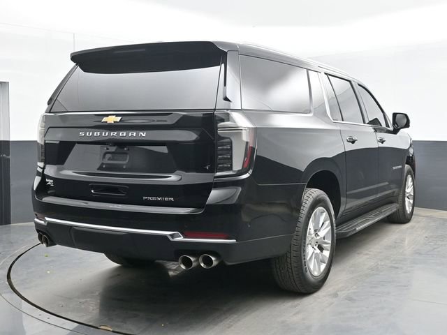Used 2025 Chevrolet Suburban Premier AWD/4WD image 14
