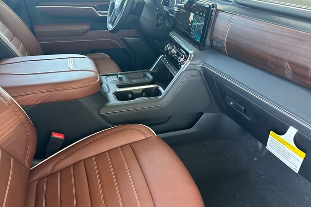 New 2026 GMC Sierra 2500 Denali Ultimate AWD/4WD image 17