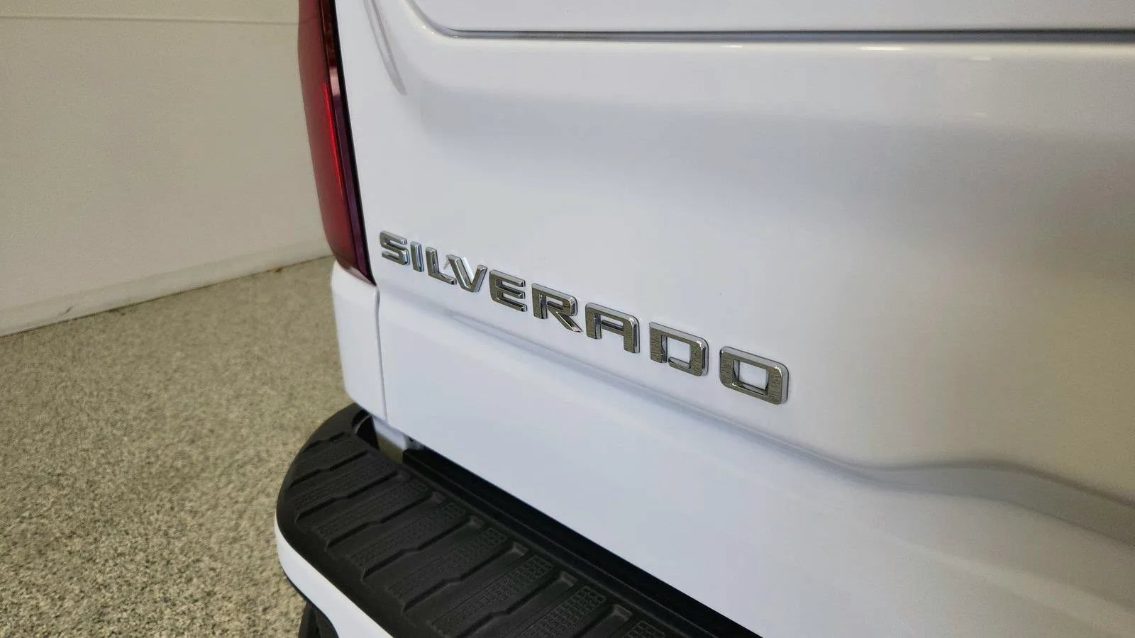 Used 2026 Chevrolet Silverado 1500 RST w/ Convenience Package II AWD/4WD image 47
