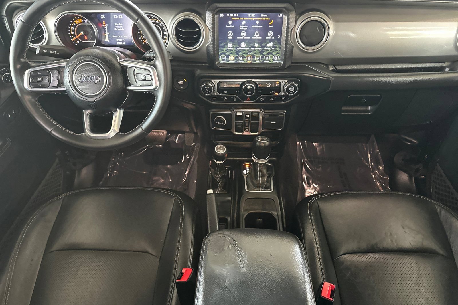 Used 2021 Jeep Wrangler Unlimited Sahara AWD/4WD image 15
