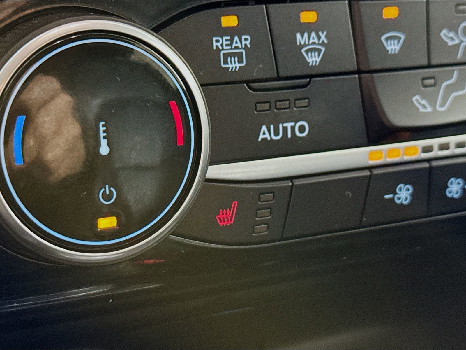 Used 2022 Ford Escape SEL w/ Technology Package image 16