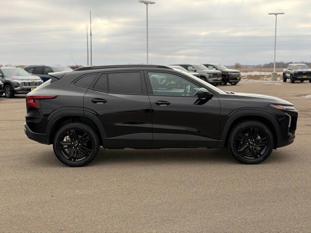 Used 2025 Chevrolet Trax ACTIV image 5