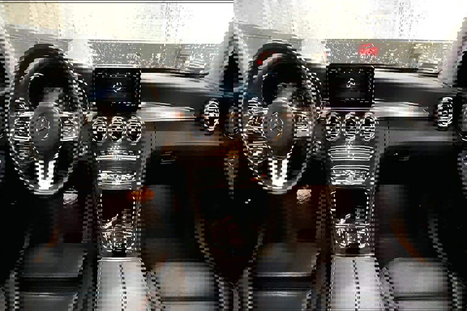 Used 2020 Mercedes-Benz C 300 4MATIC Sedan image 17