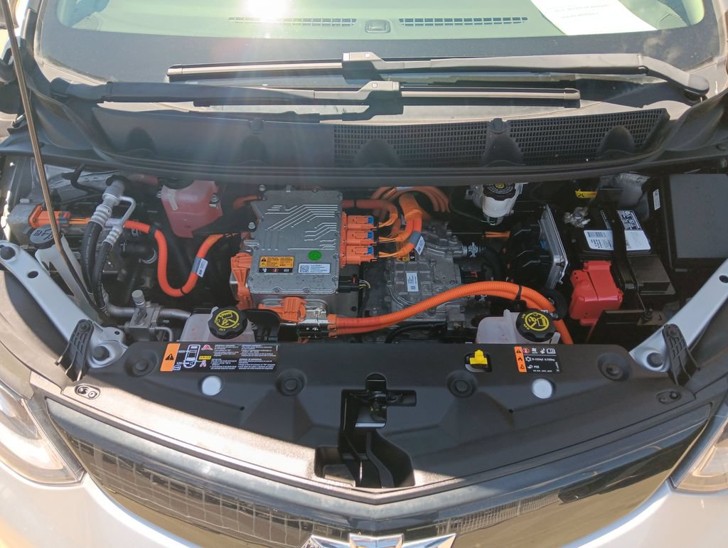 Used 2018 Chevrolet Bolt Premier w/ Driver Confidence II Package FWD image 21