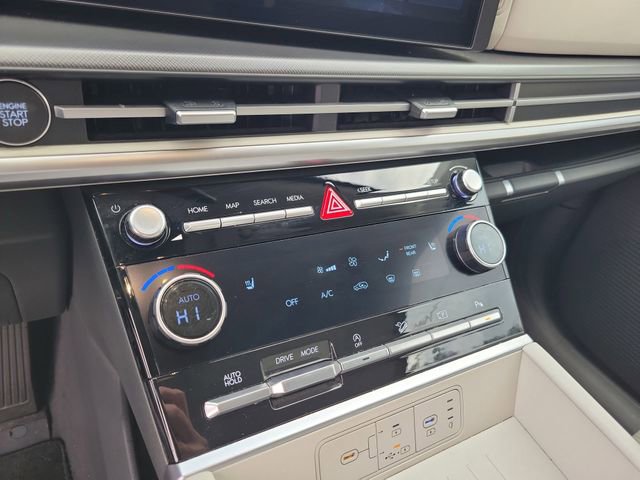 Used 2024 Hyundai Santa Fe SEL FWD image 23
