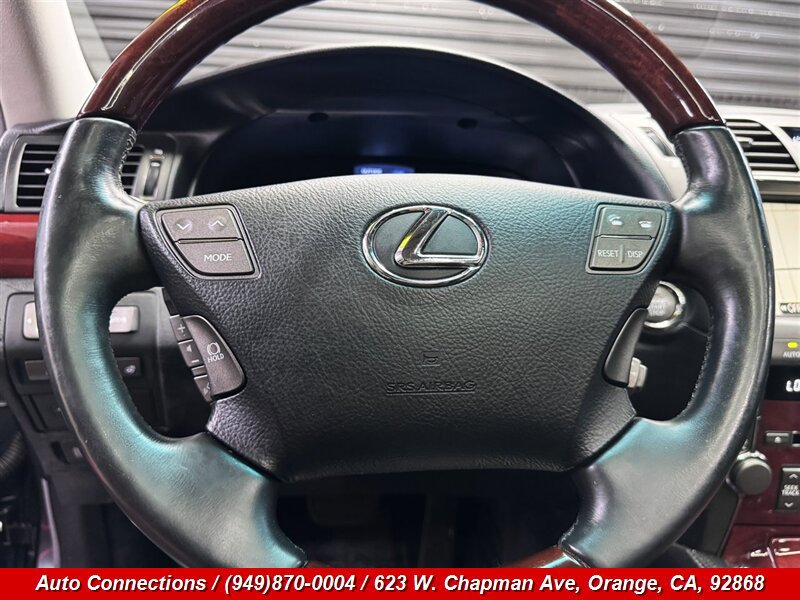 Used 2007 Lexus LS 460 RWD image 12