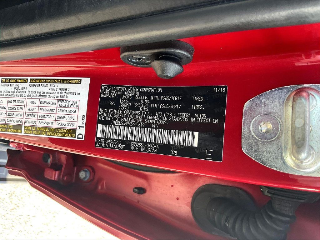 Used 2019 Toyota 4Runner SR5 AWD/4WD image 18