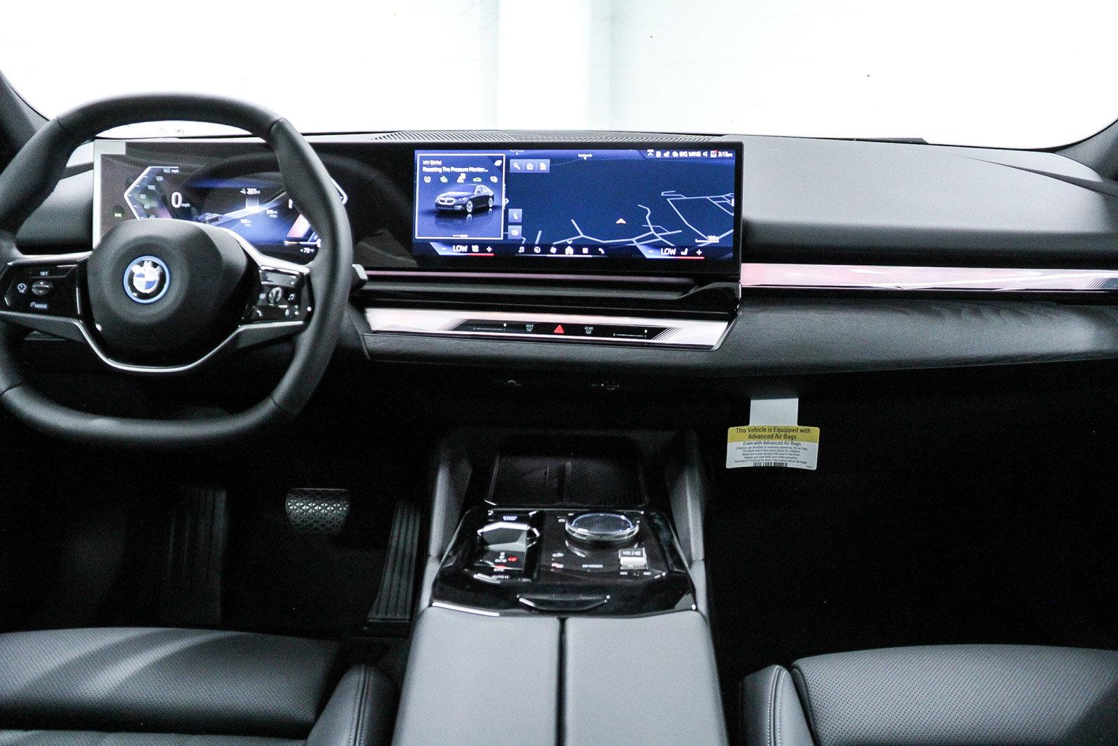 New 2026 BMW i5 eDrive40 w/ Convenience Package image 13