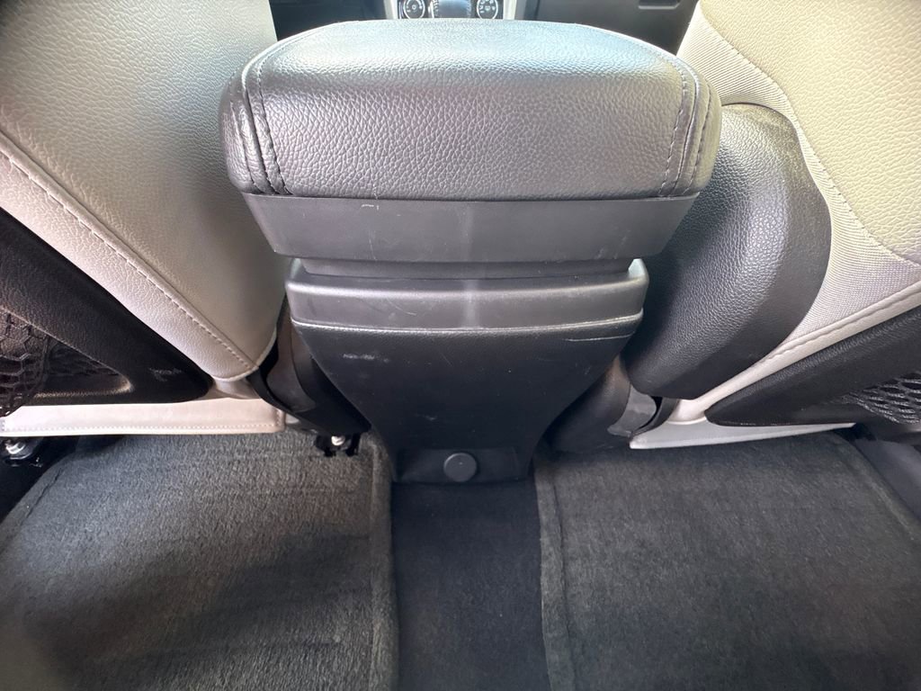 Used 2014 Chevrolet Captiva Sport LT w/ Convenience Package image 12