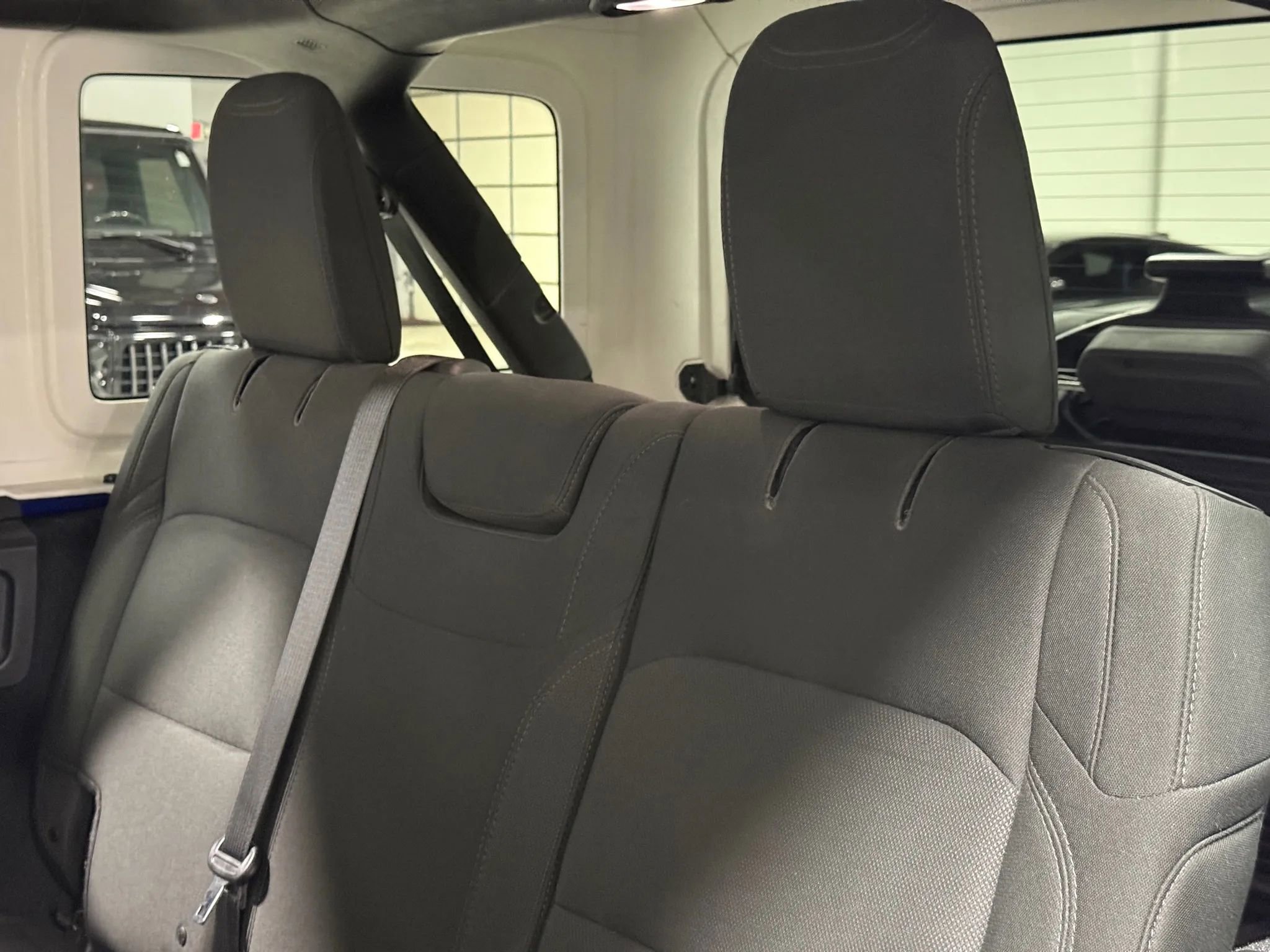 Used 2018 Jeep Wrangler Unlimited Sport S image 61