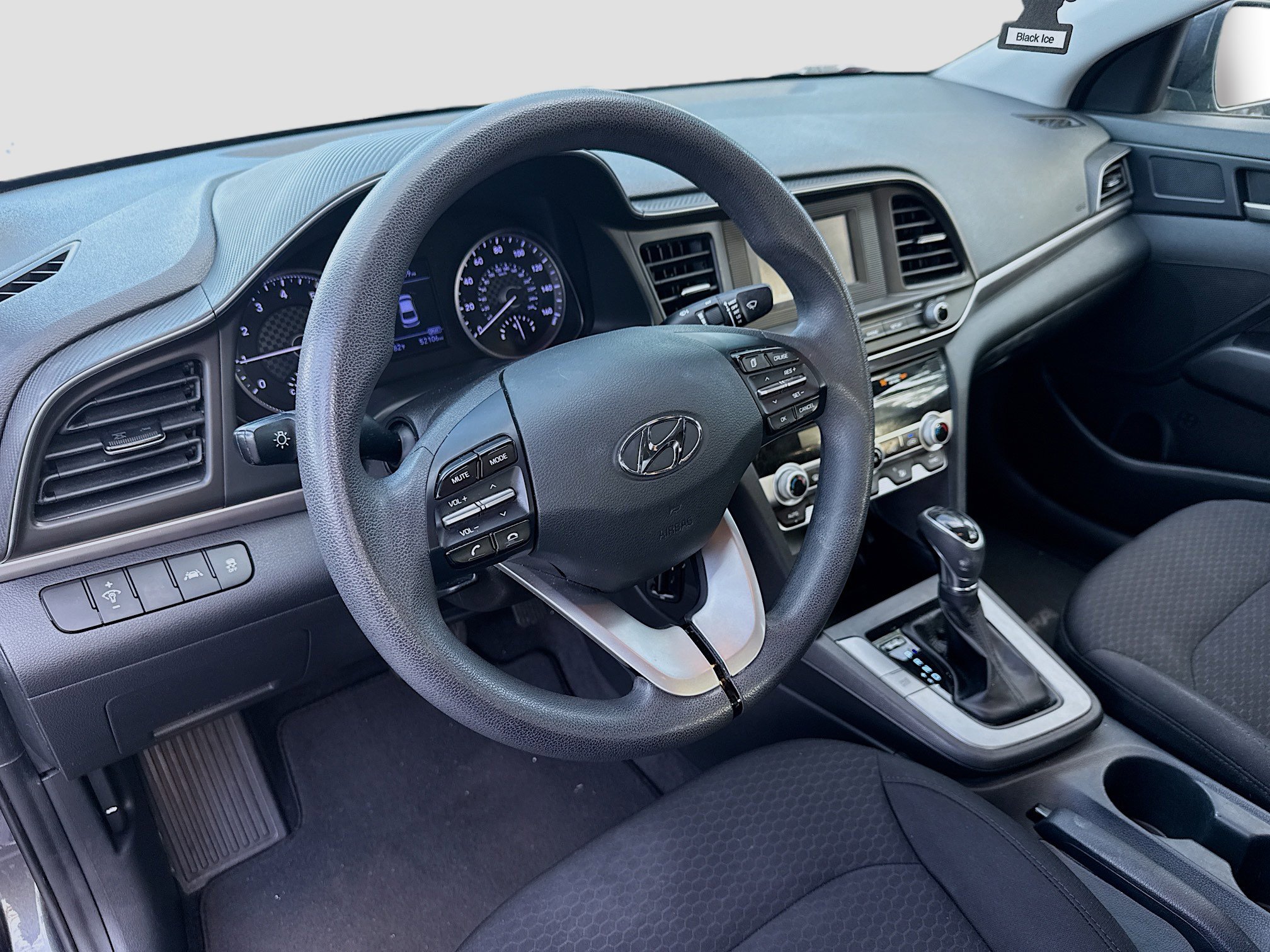 Used 2020 Hyundai Elantra SE w/ Cargo Package (C1) image 7