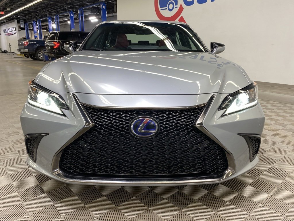 Used 2022 Lexus ES 300h F Sport image 5