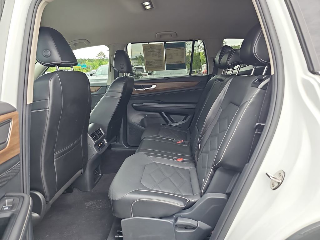 Used 2024 Volkswagen Atlas SE FWD image 20