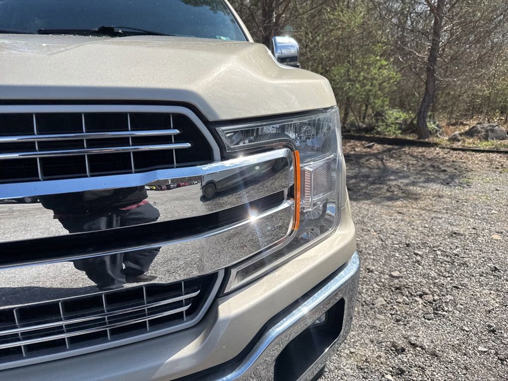 Used 2018 Ford F150 Lariat image 3