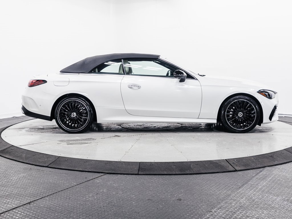 Used 2024 Mercedes-Benz CLE 450 4MATIC Cabriolet image 35