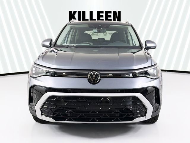 Used 2025 Volkswagen Taos SEL image 2