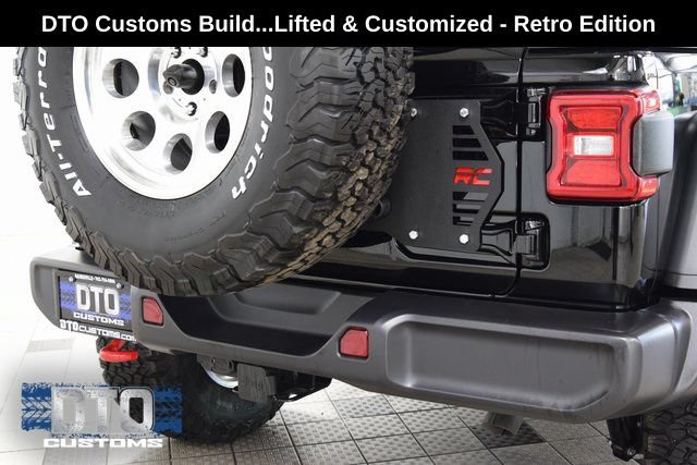 Used 2025 Jeep Wrangler Unlimited Rubicon w/ Convenience Group AWD/4WD image 22