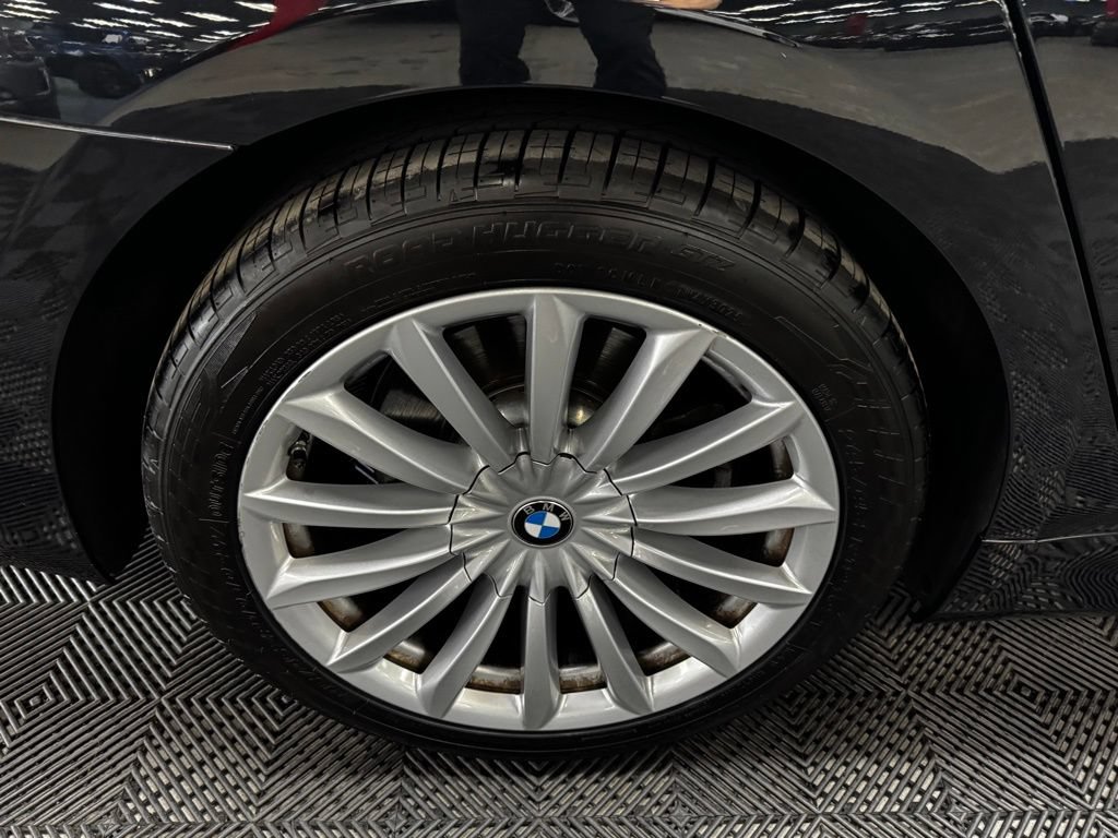 Used 2022 BMW 740i RWD image 19