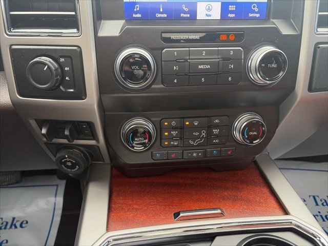 Used 2020 Ford F350 King Ranch w/ FX4 Off-Road Package image 25