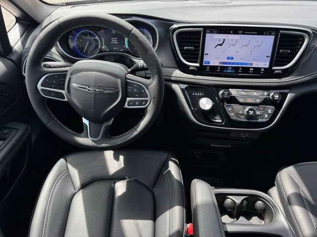 New 2026 Chrysler Pacifica Select FWD image 19