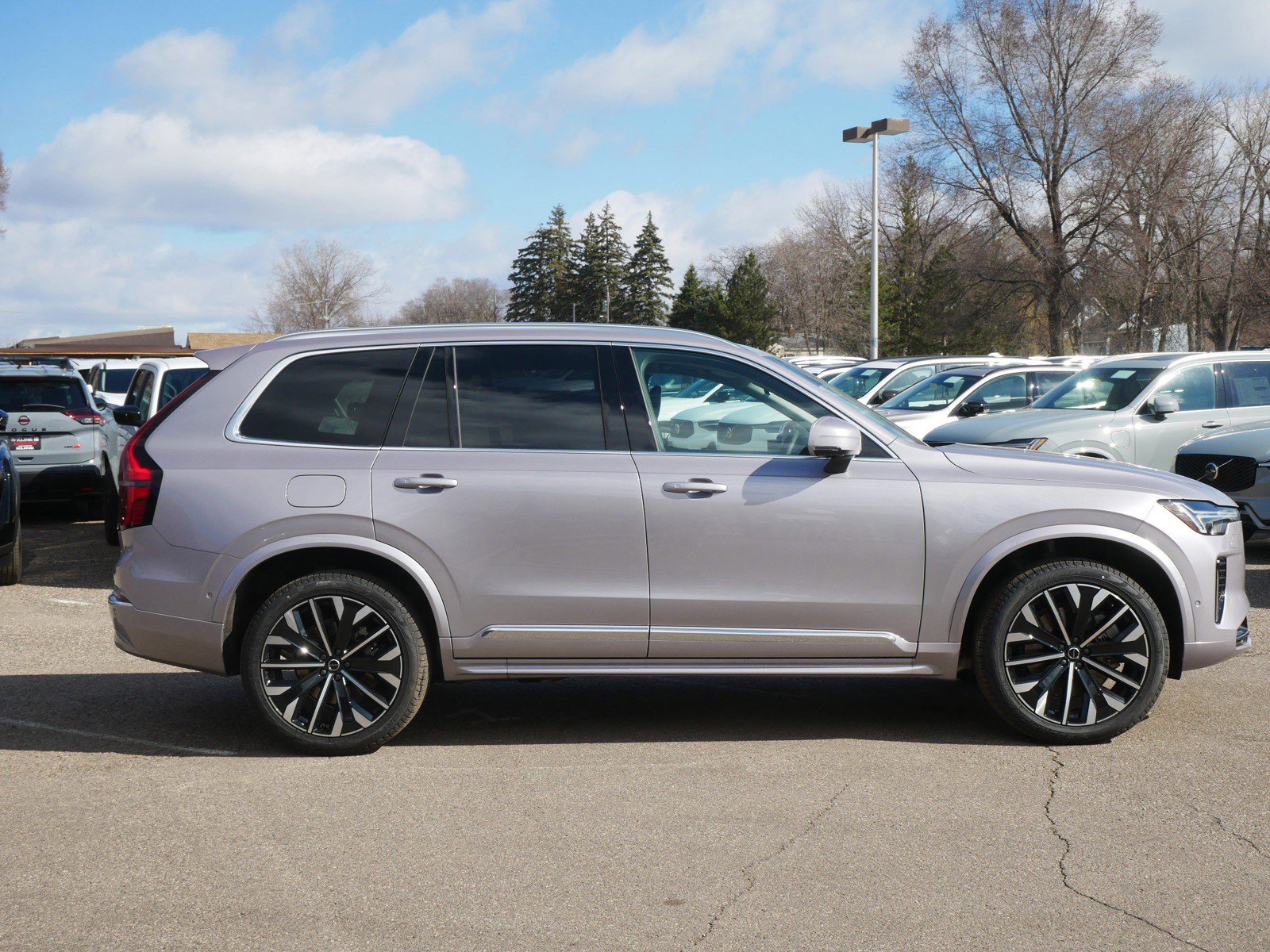 New 2026 Volvo XC90 T8 Ultra image 2