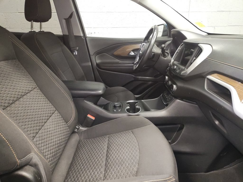 Used 2019 GMC Terrain SLE w/ Driver Convenience Package FWD image 7