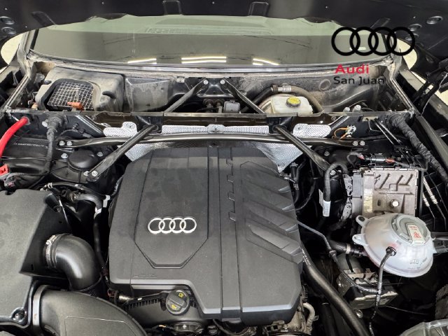Used 2024 Audi Q5 2.0T Premium w/ Summer of Audi Package AWD/4WD image 9