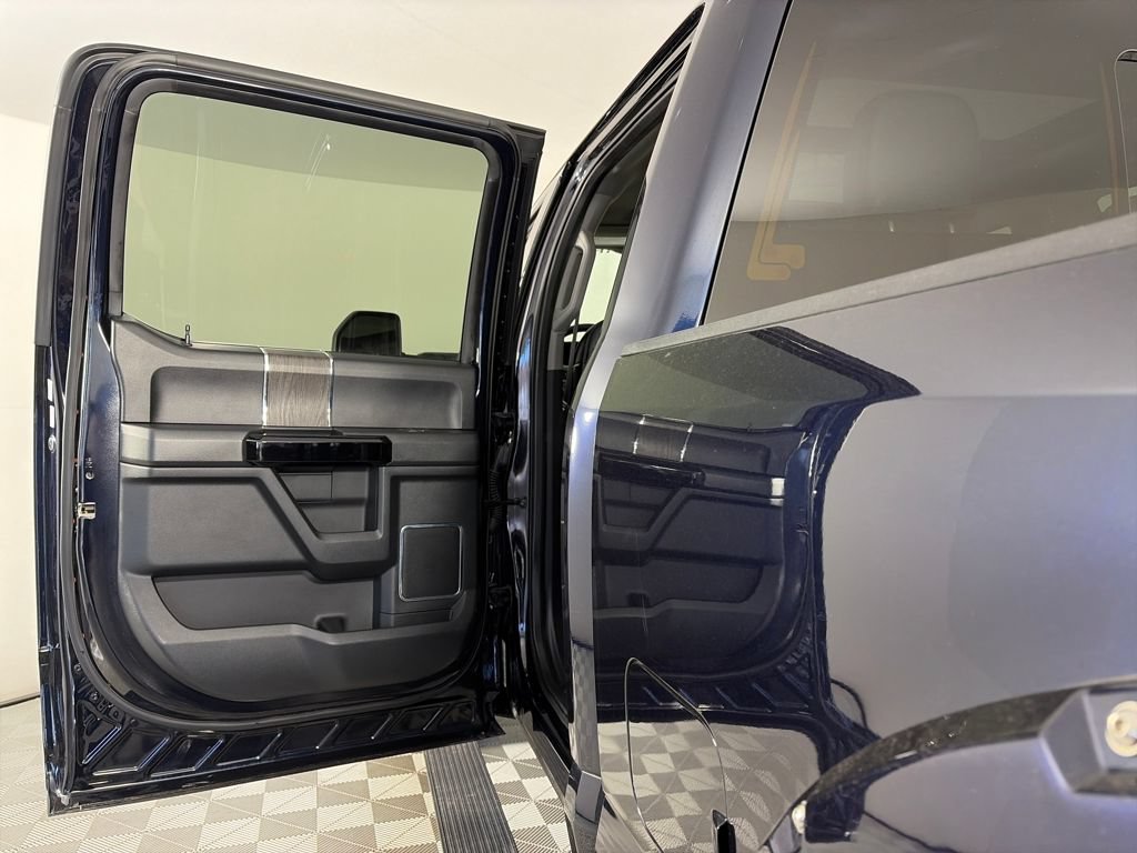 Used 2021 Ford F250 Lariat w/ Lariat Ultimate Package AWD/4WD image 12