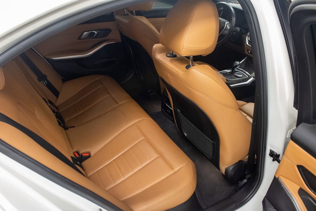 Used 2021 BMW 330e w/ Convenience Package image 18