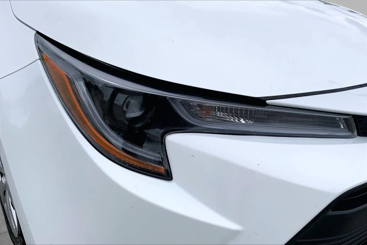 Used 2025 Toyota Corolla LE FWD image 27