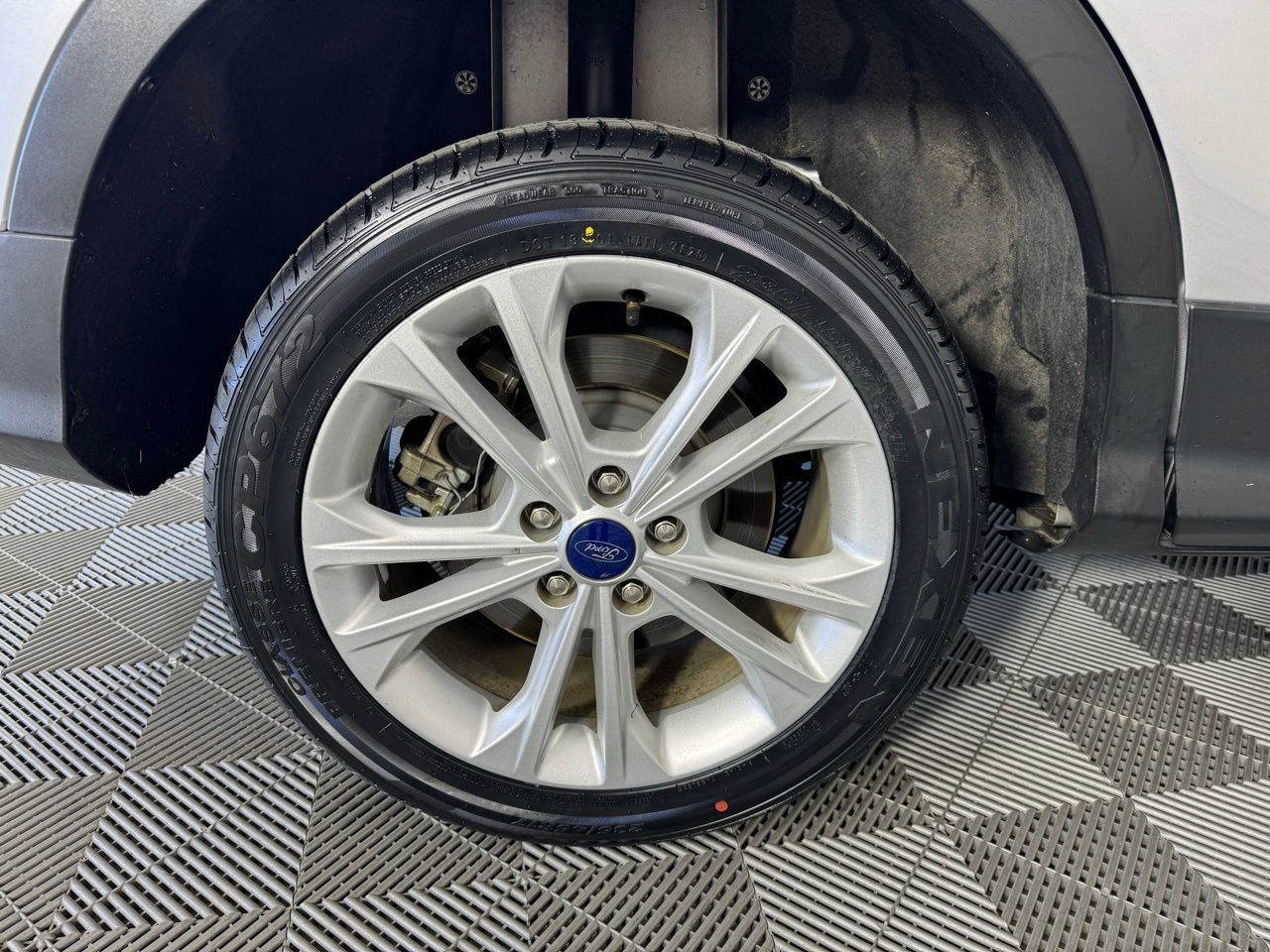 Used 2018 Ford Escape SEL image 49