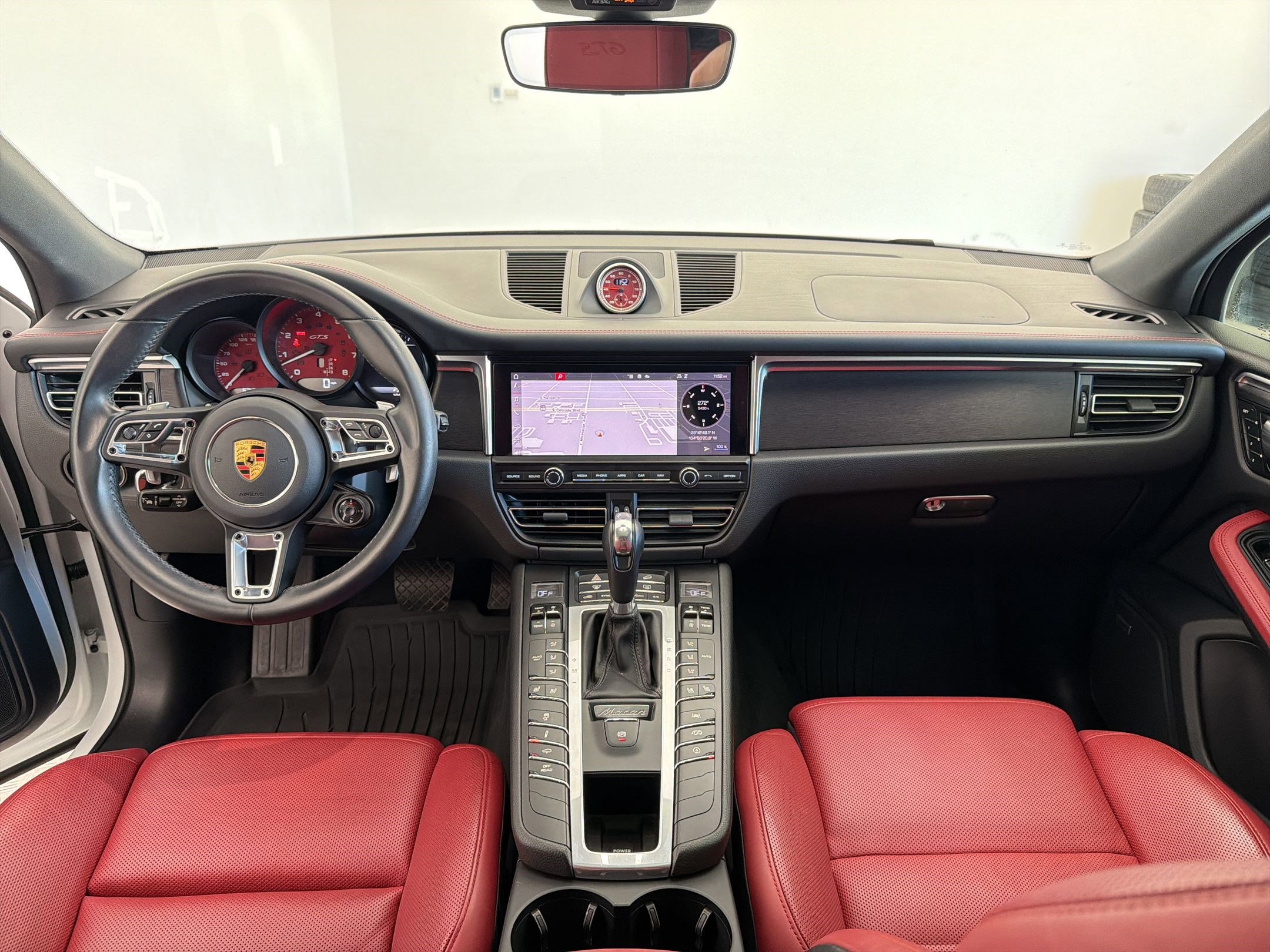 Used 2020 Porsche Macan GTS AWD/4WD image 16