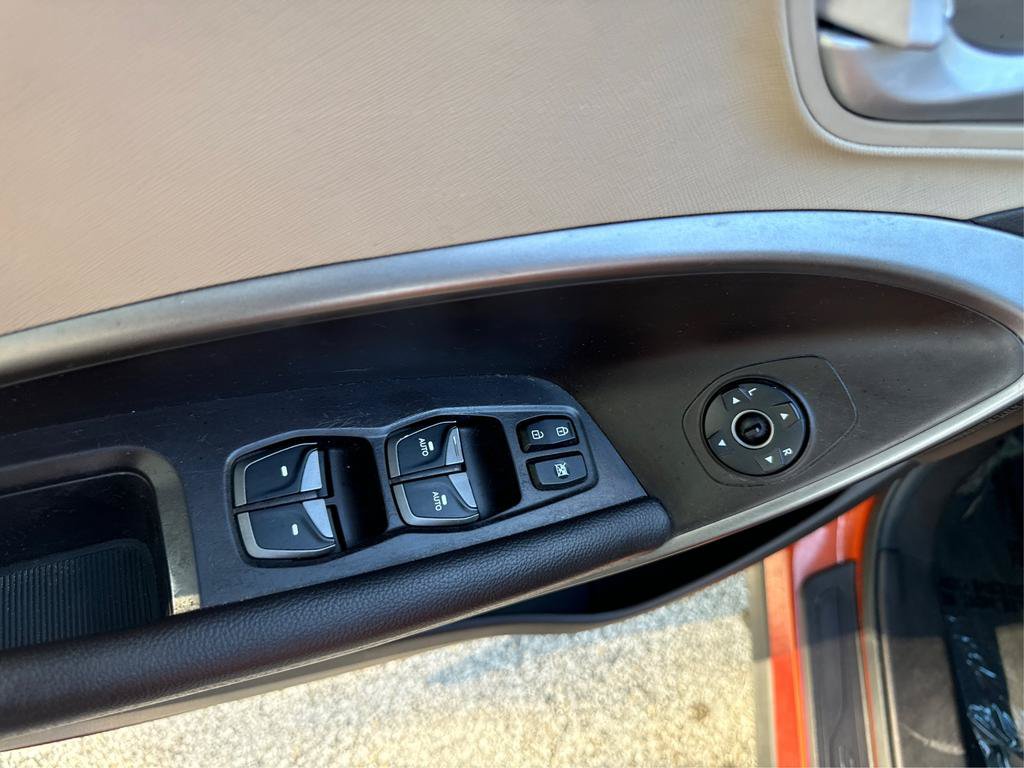 Used 2017 Hyundai Santa Fe Sport FWD image 32