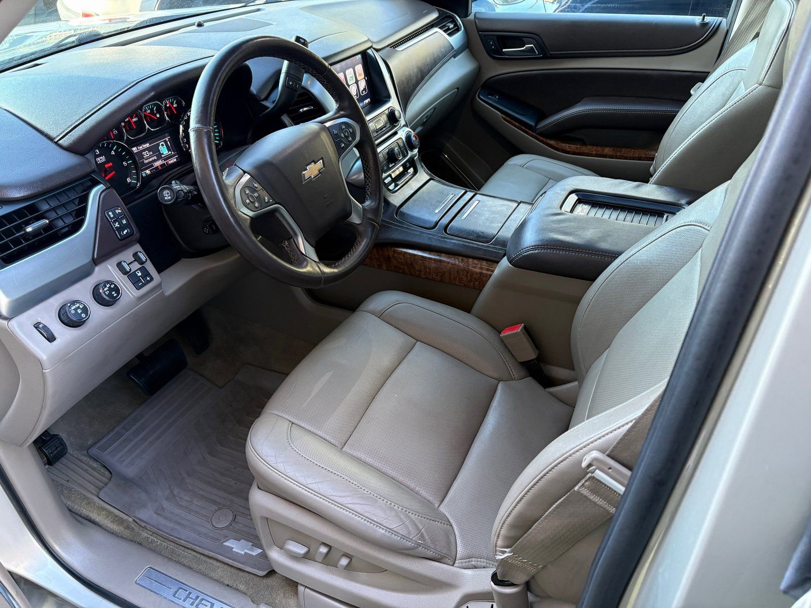 Used 2015 Chevrolet Suburban LTZ image 10