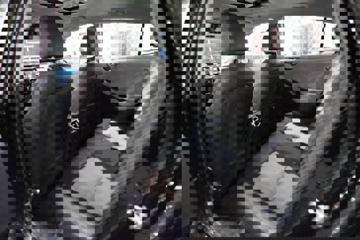 Used 2020 Hyundai Ioniq Limited image 20