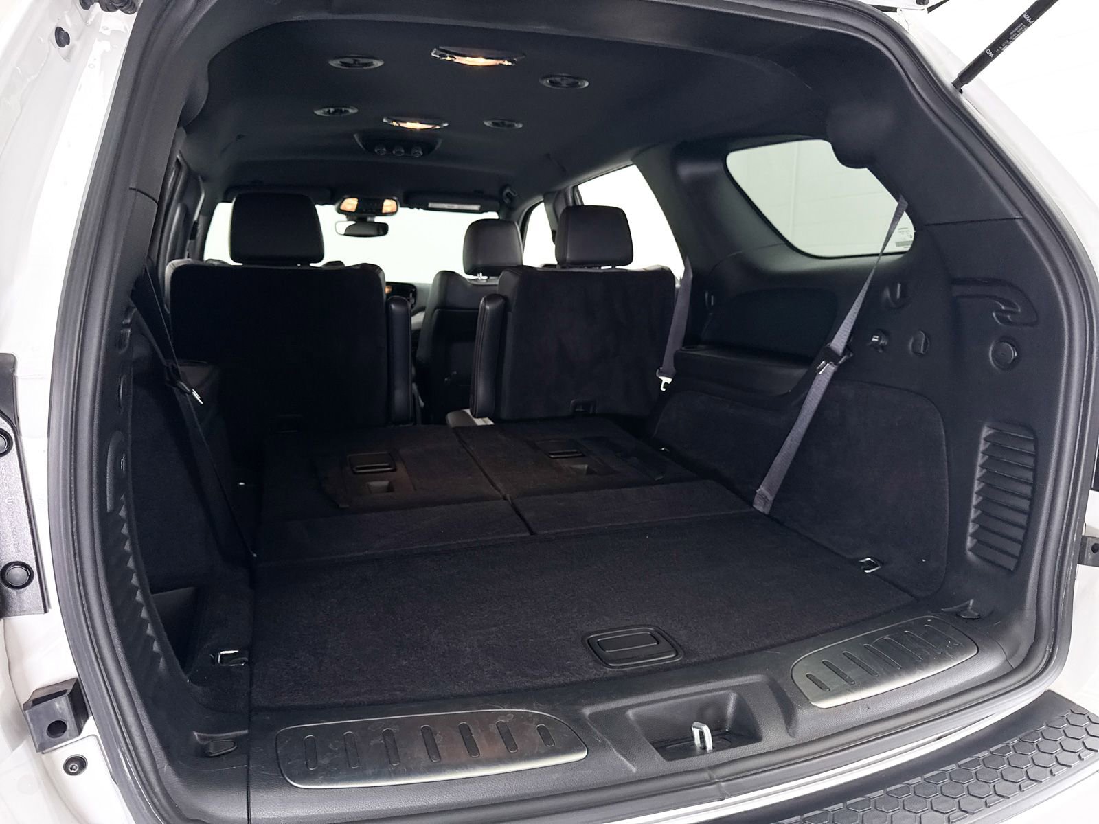 Used 2022 Dodge Durango R/T w/ Blacktop Package AWD/4WD image 32