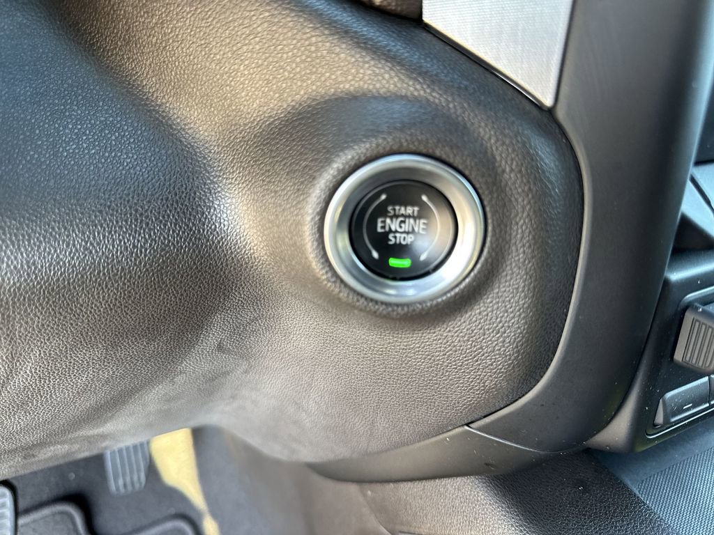 Used 2020 GMC Sierra 1500 SLT w/ SLT Premium Package image 23